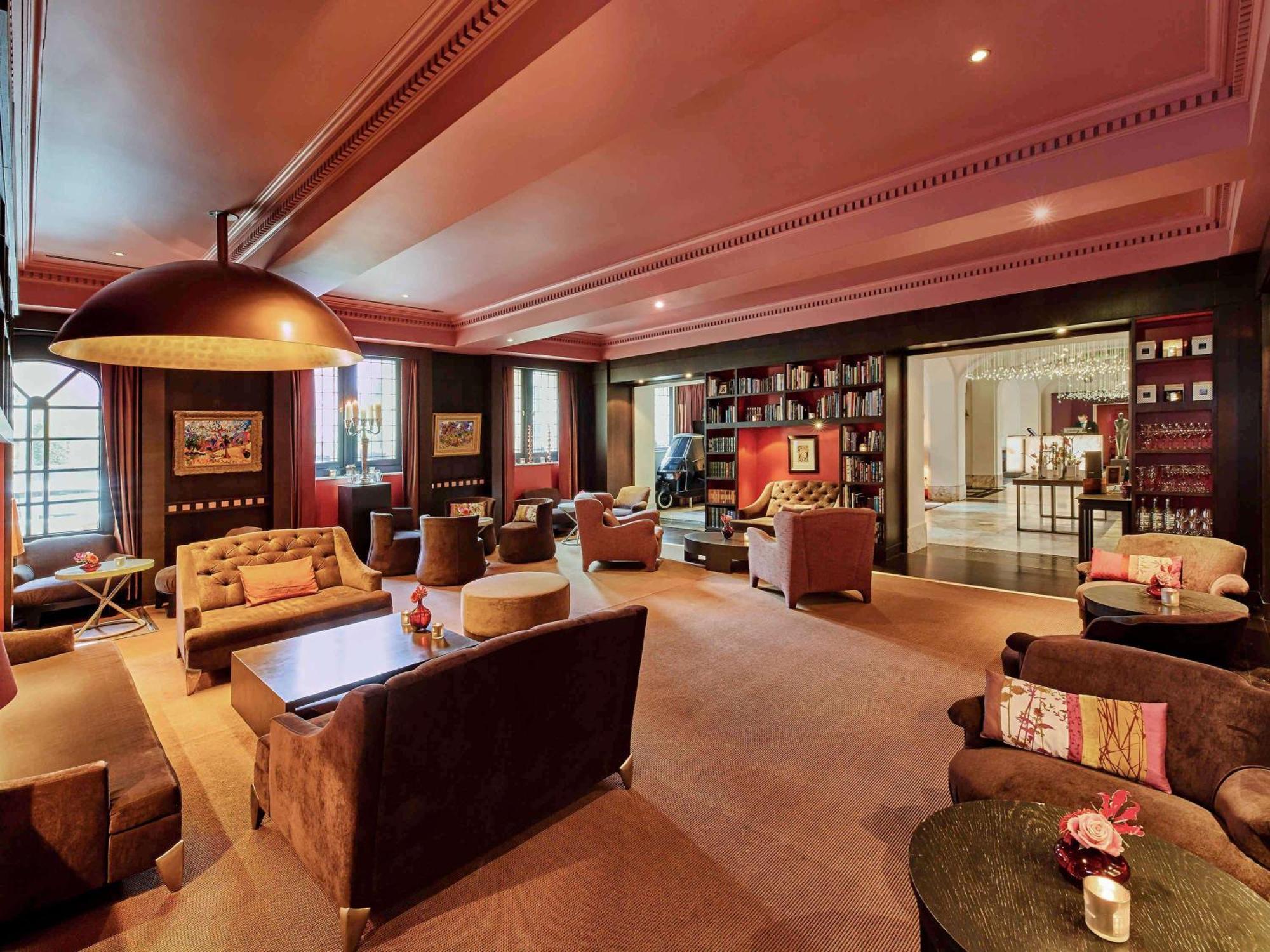 소피텔 레전드 그랜드 암스테르담 호텔 외부 사진 Library at The Oberoi, Mumbai